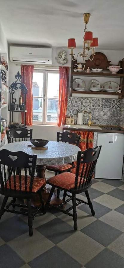 Vintage House For Rent 60M From Sea Appartement Baška Voda Buitenkant foto