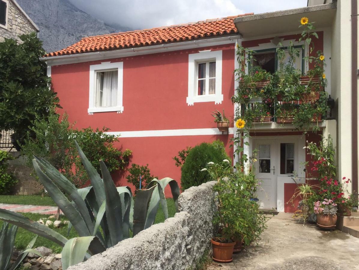 Vintage House For Rent 60M From Sea Appartement Baška Voda Buitenkant foto